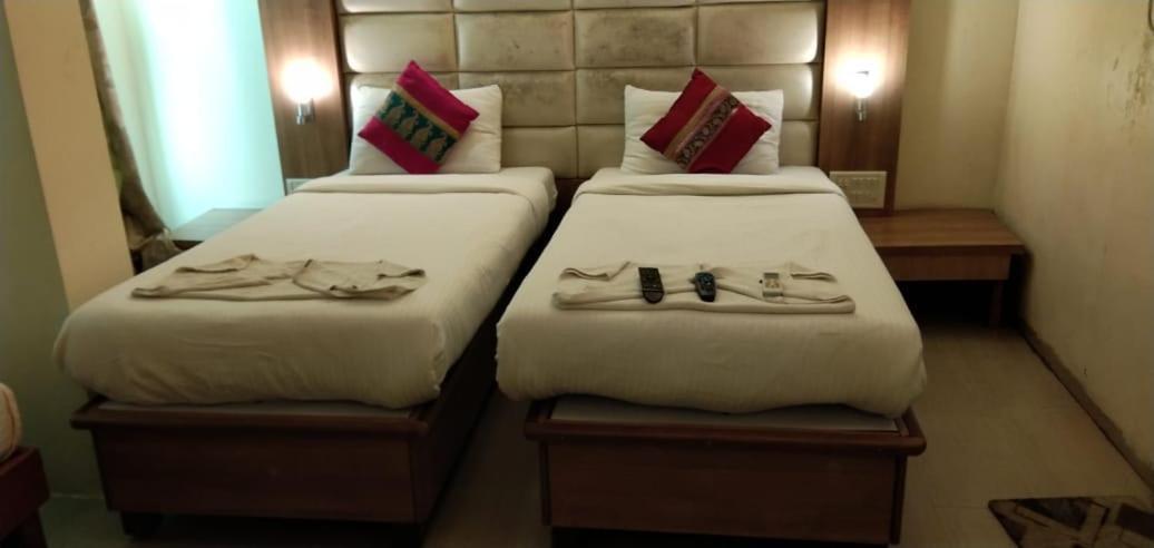 نافي مومباي Hotel Aishwarya Residency المظهر الخارجي الصورة