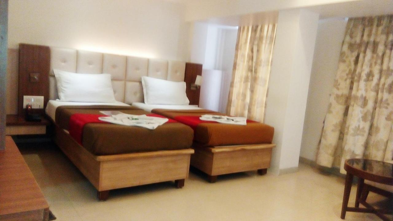 نافي مومباي Hotel Aishwarya Residency المظهر الخارجي الصورة